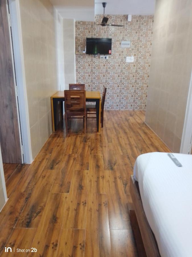 Season 4 Residences - 1Bhk Furnished Apartments Madras Buitenkant foto