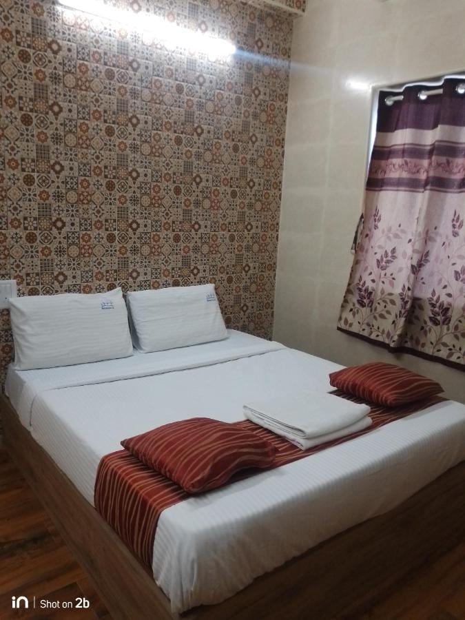 Season 4 Residences - 1Bhk Furnished Apartments Madras Buitenkant foto