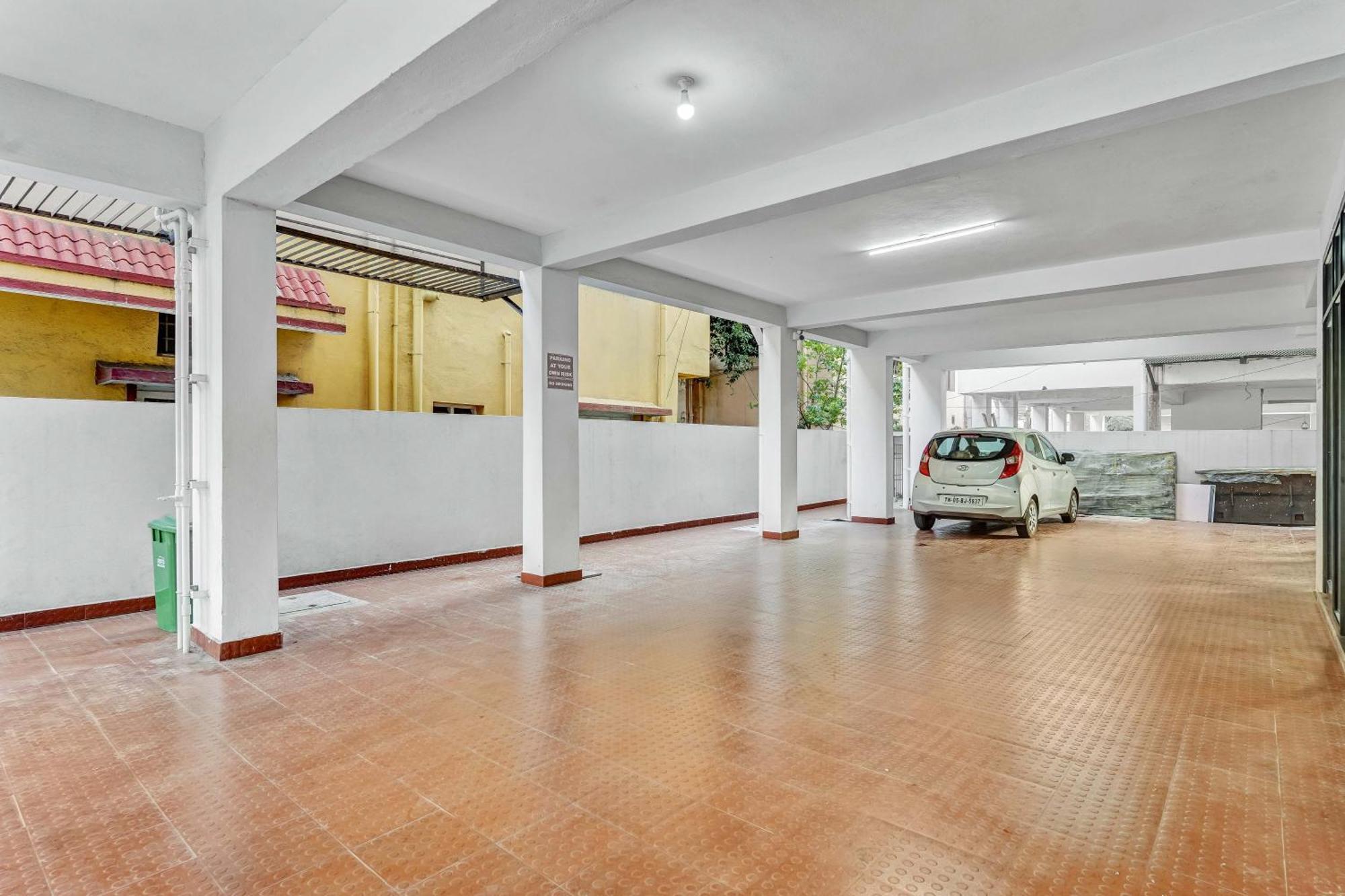 Season 4 Residences - 1Bhk Furnished Apartments Madras Buitenkant foto